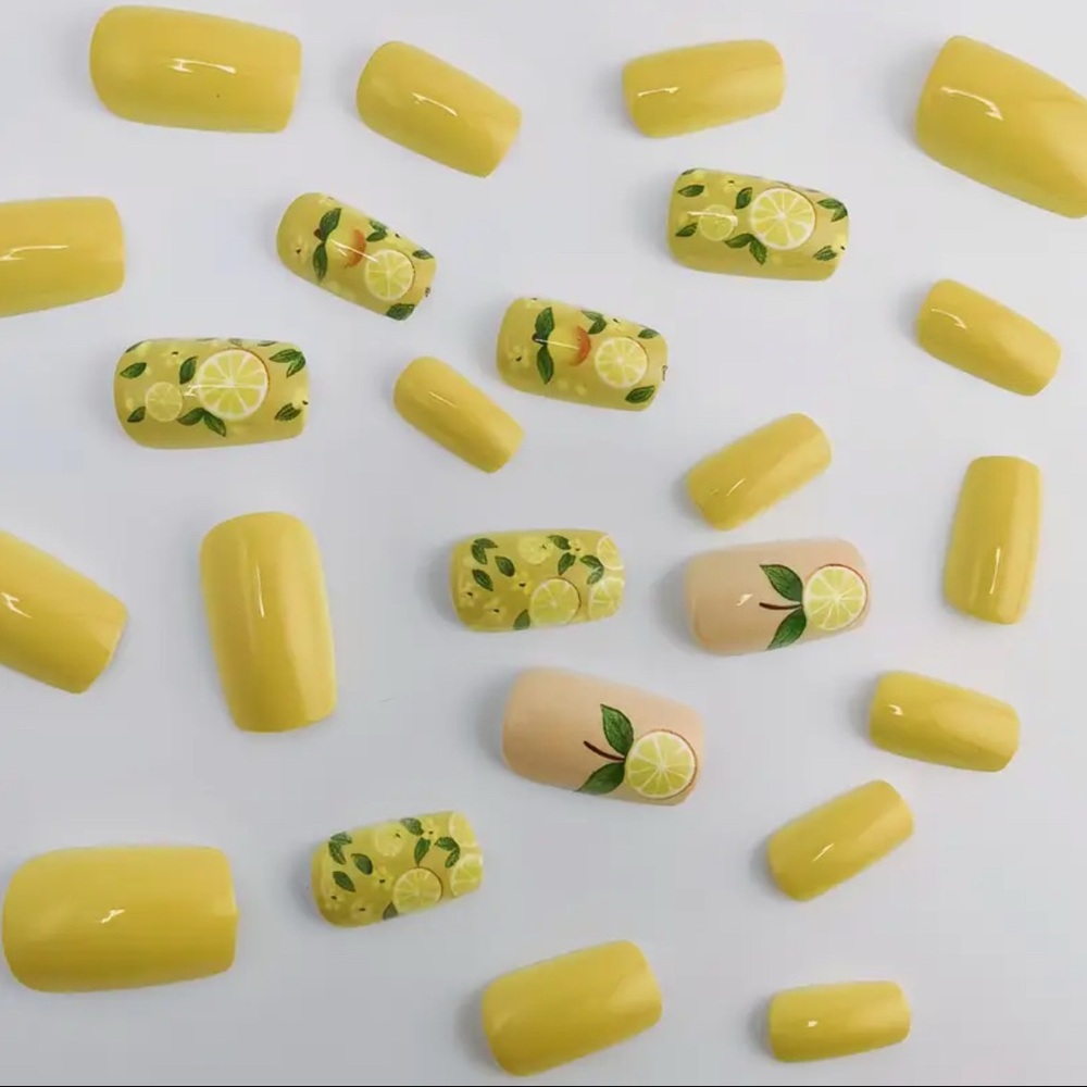 Summer Lemon Yellow Press On Nail Art Reusable 24 pc Medium NWT - Picture 4 of 11